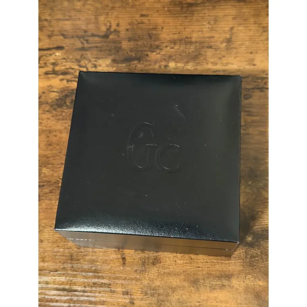 GC Guess Collection discover this